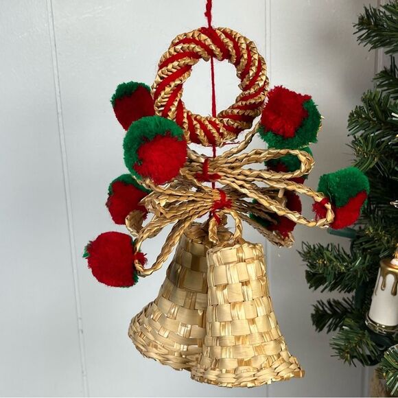 Vintage Straw Rattan Wicker Woven Hanging Basket Bells Christmas Decor Boho MCM - Picture 1 of 12
